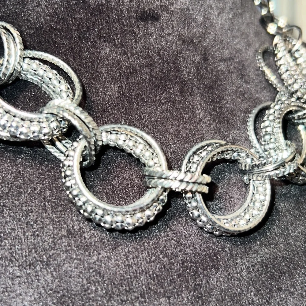 Black metal hoop linked necklace womens jewelry - Picture 5 of 8